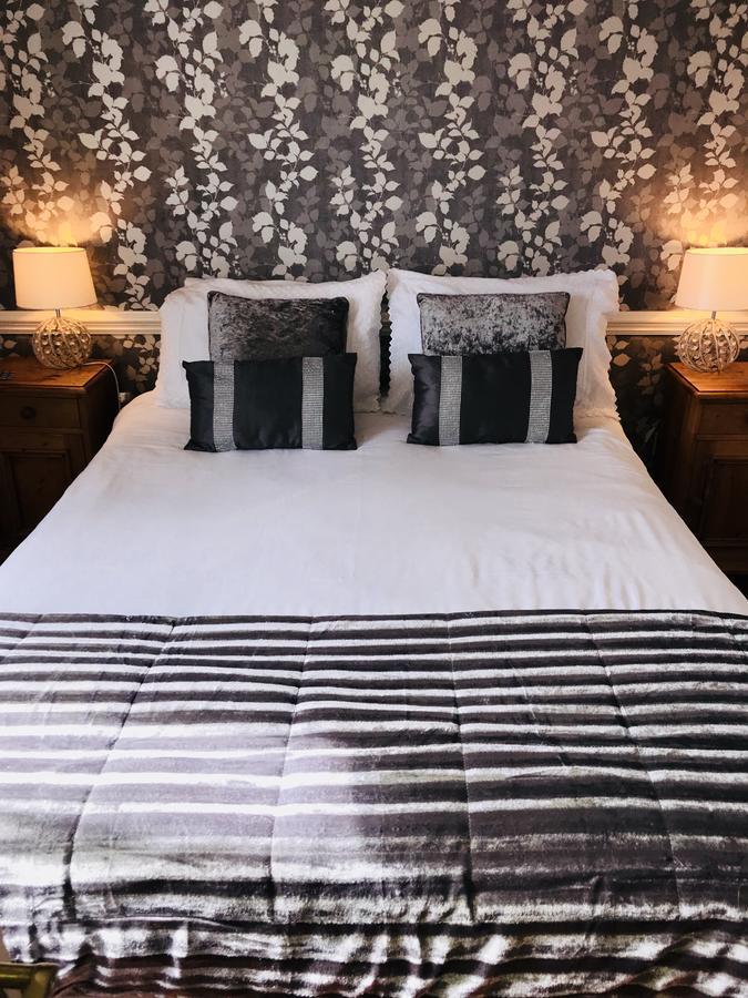 The Cock Inn Bed And Breakfast Glemsford Екстер'єр фото